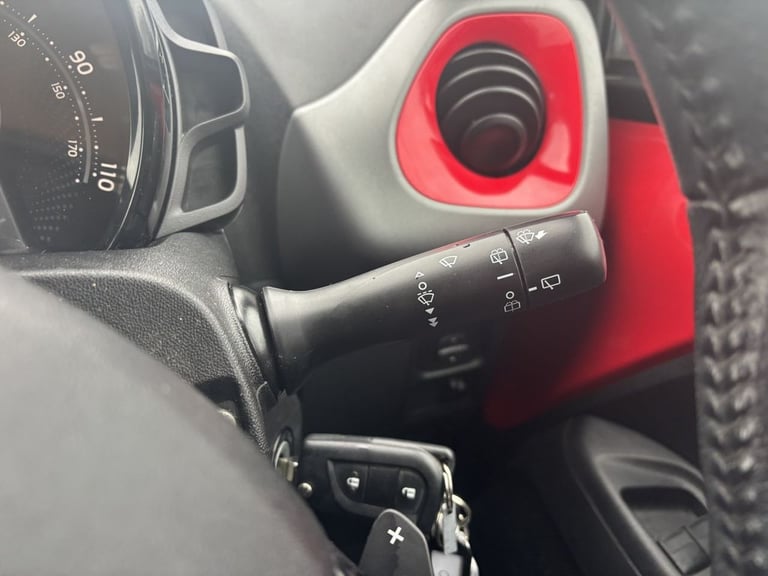 2020 Toyota AYGO 1.0 VVT-i x-play Hatchback 5dr Petrol x-shift Euro 6 (71 ps) Hatchback Petrol Au...