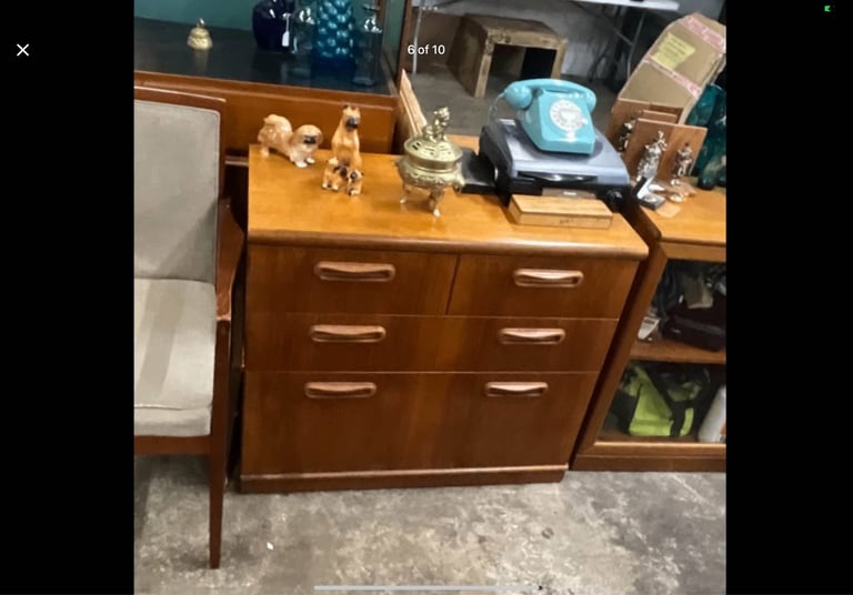 image for Beautiful chest of drawers in great condition 