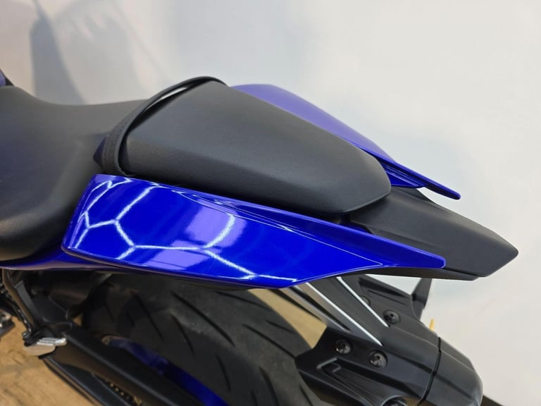 Yamaha R7 700 Blue 2022 - Low Mileage, One Owners, Full Service History, 3 Keys