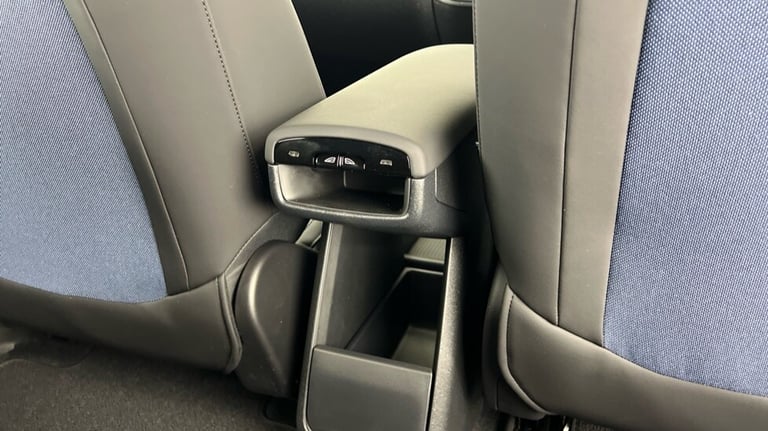 2025 Volvo EX30 Plus, Single Motor Extended Range, Electric Estate Electric Automatic