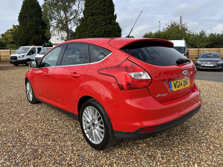 2014 Ford Focus 1.0T EcoBoost Zetec Navigator Hatchback 5dr Petrol Manual Euro 5 (s/s) (125 Hatch...