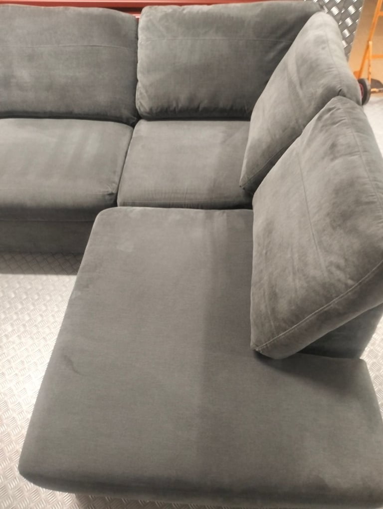 (Like new condition) JOHN LEWIS CORNER SOFA DELIVERY AVAILABLE TODAY 