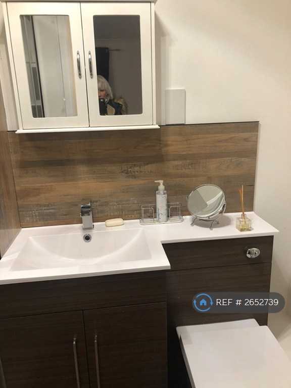 1 bedroom in Longridge Way, Weston-Super-Mare, BS24 (#2652739)