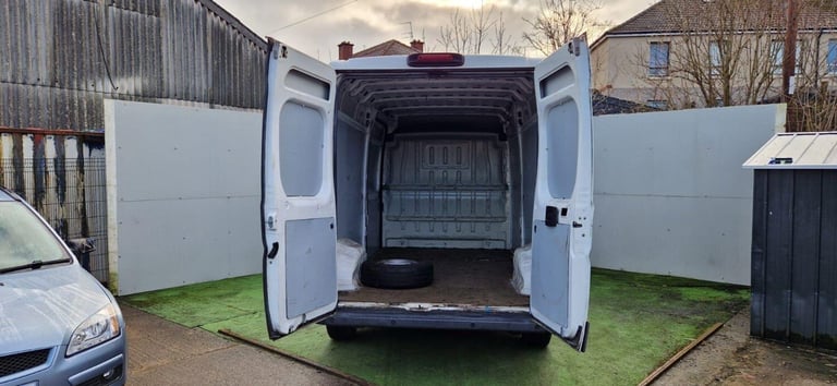 2015 Peugeot Boxer Hdi 335 L3h2 Professional P/v Panel Van Diesel Manual