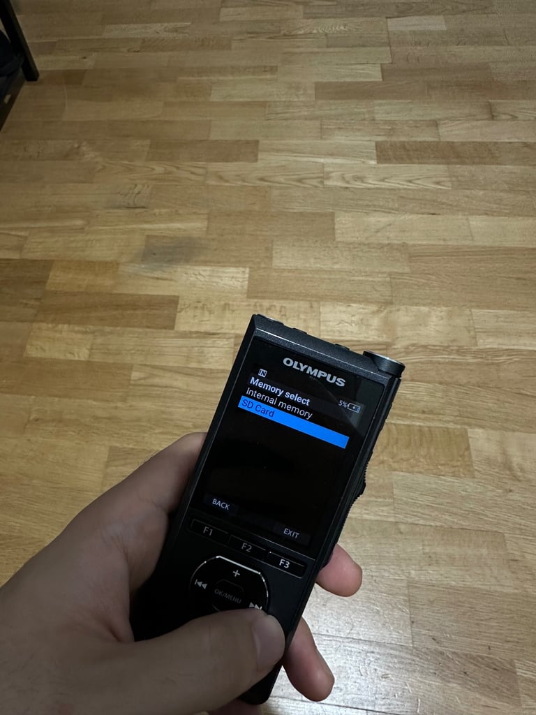 Audio Recorder (Excellent Condition) - Olympus DS-9500
