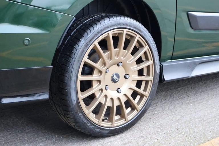 2022 Ford Transit Custom 2022 320 NUGGET Auto  ST styling 4 berth 185 BHP END KITCHEN FACTORY NUG...