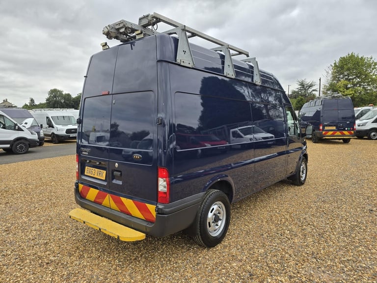 2013 Ford Transit 2.2 TDCi 350 Panel Van 5dr Diesel Manual FWD L2 H1 (209 g/km, 123 bhp) Panel Va...