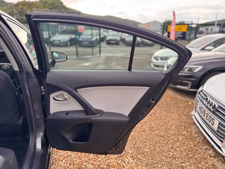 2016 Toyota Avensis 1.6D Business Edition 4dr SALOON Diesel Manual