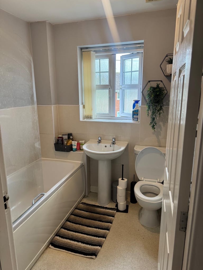 3 Bed Semi Detached for Rent