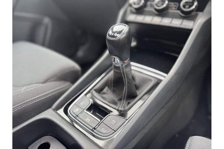 2018 Skoda Karoq TDI SportLine SUV Diesel Manual