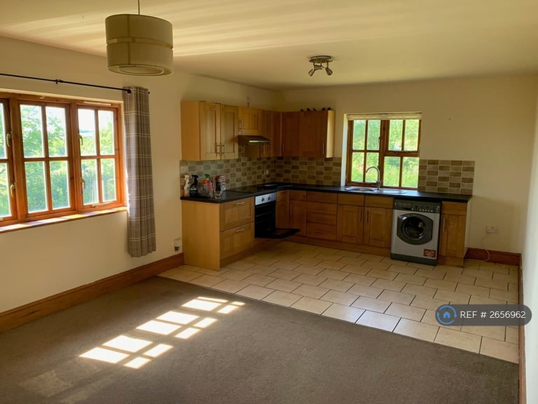 1 bedroom flat in Stokeinteignhead, Newton Abbot, TQ12 (1 bed) (#2656962)