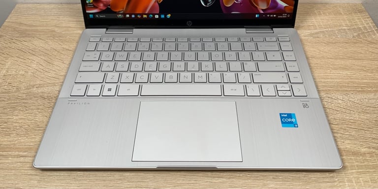 HP i3 13thGen TouchScreen x360 Full HD UltraFast Laptop, 8GB 256GB SSD, LIKE NEW
