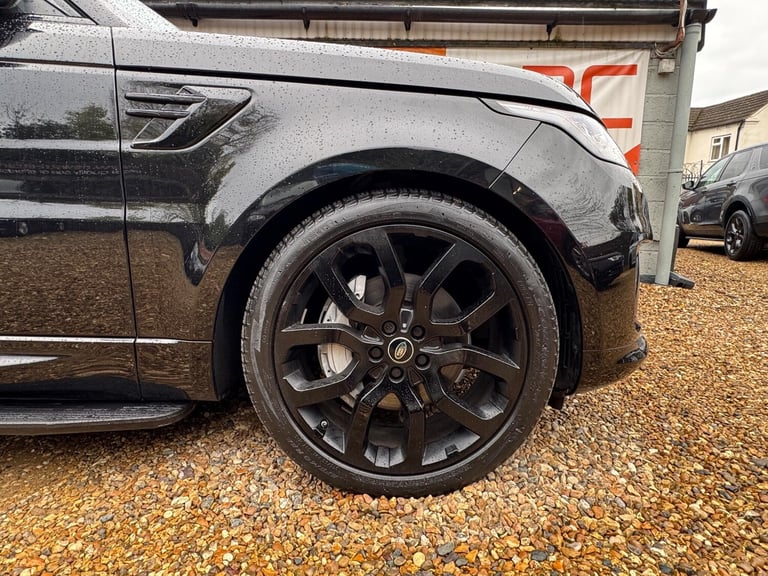 2021 Land Rover Range Rover Sport 3.0 D300 MHEV HSE Dynamic Black Auto 4WD Euro 6 (s/s) 5dr ESTAT...