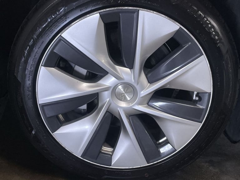 2022 72 TESLA MODEL Y (DUAL MOTOR) LONG RANGE SUV 5DR ELECTRIC AUTO 4WDE (384 BH