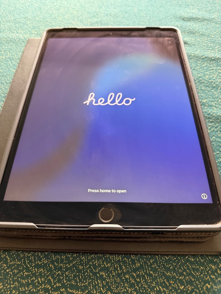 image for iPad Air 3rd Generation 64GB Black WiFi Excellent Condition 