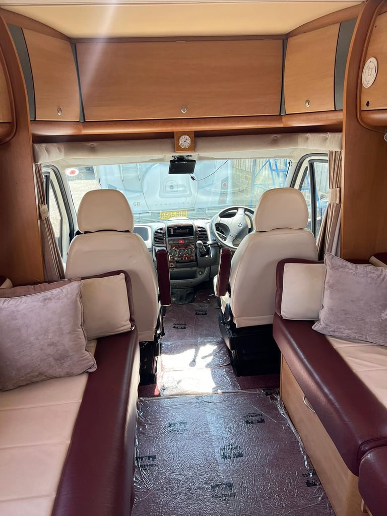 2004 - Swift Kon Tikki - 2.8ltr - 48,000 miles - 2 berth / 2 belts 