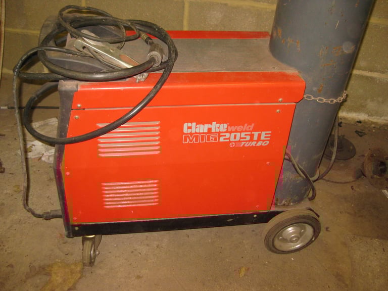 image for CLARKE 205TE TURBO 30-185 AMP MIG WELDER