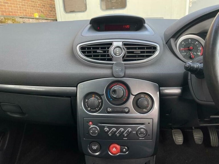 Renault Clio DYNAMIQUE S DCI - Image 13