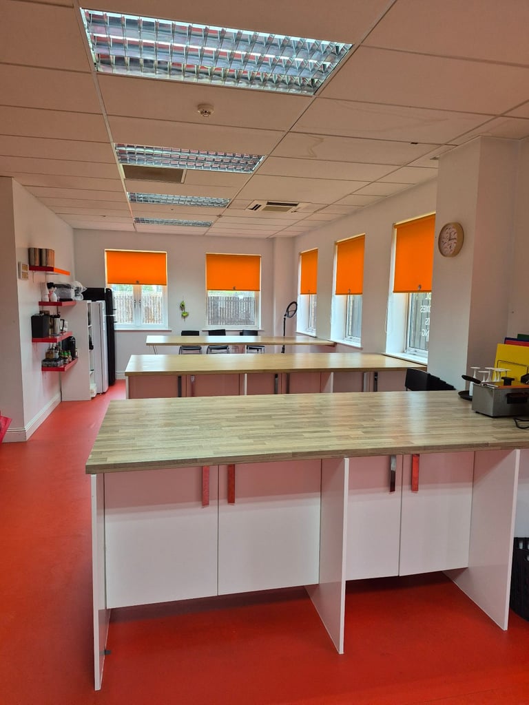 Commercial unit to Rent.