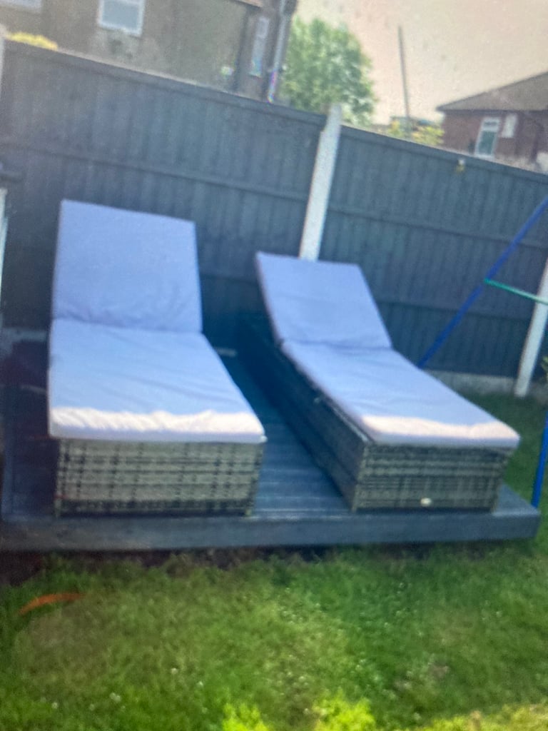 Free 1 sun lounger pending collection now 