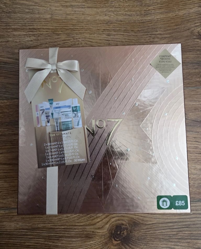 image for Brand New No7 Ultimate Beauty 9 Piece Collection Gift Set *New*