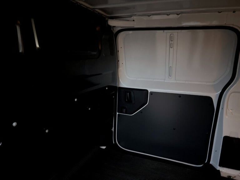 2022 Vauxhall Vivaro Electric 3100 Dynamic Panel Van Electric Automatic