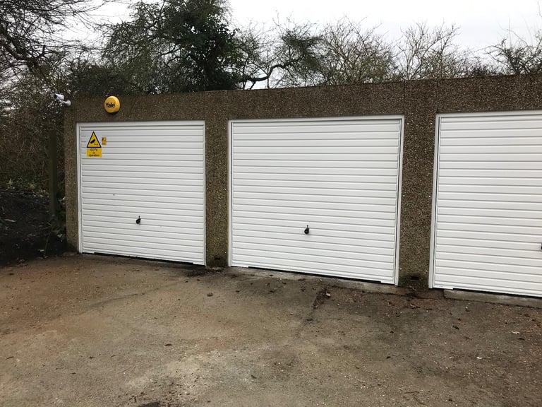 image for Dry secure, gated lock up garage, cctv in IG5 