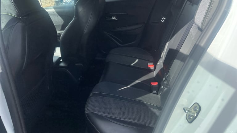 2022 Peugeot 208 1.2 PureTech 130 GT 5dr EAT8 Petrol Hatchback Hatchback Petrol Automatic