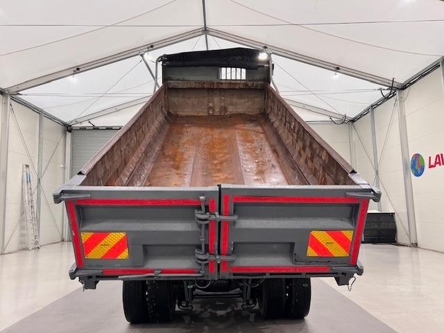 Mercedes  Axor 2633 6x4 Day Cab Steel Tipper Manual