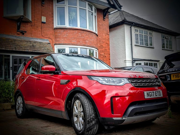 image for 2017 Land Rover Discovery 3.0 TD6 SE 5dr Auto ESTATE Diesel Automatic