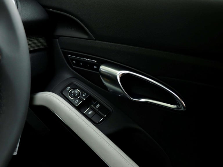 2025 Porsche Cayman 2.0 2dr PDK COUPE PETROL Automatic