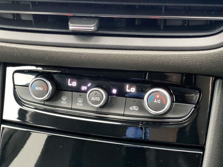 2022 22 VAUXHALL GRANDLAND 1.6 13.2KWH GS LINE SUV 5DR PETROL PLUG-IN HYBRID AUT