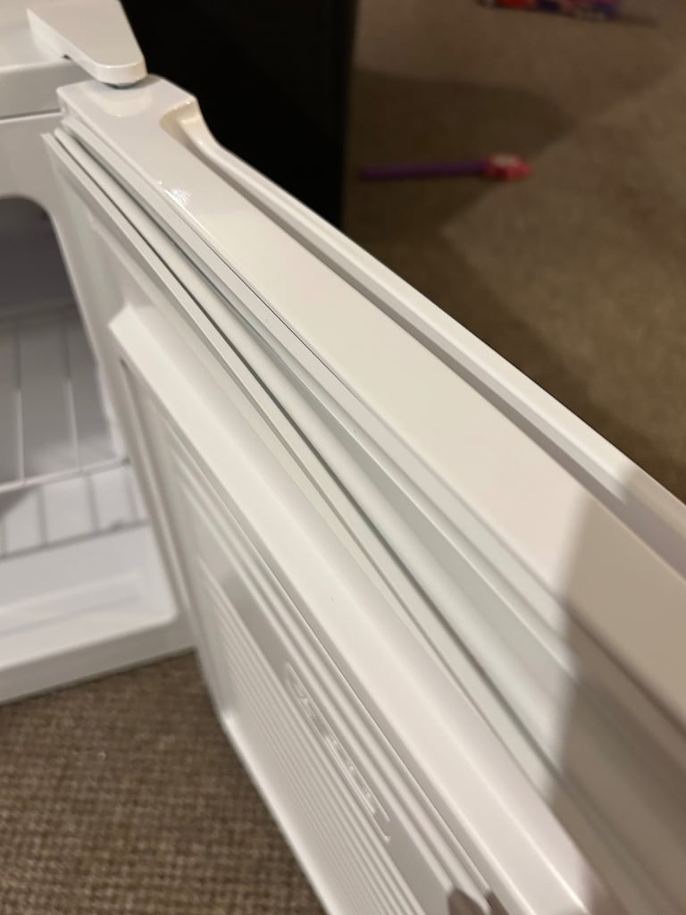 Bush 33L Table Top Freezer