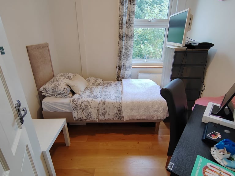 4 Bedroom terraced house to rent in lovely residential area of Dollis Hill, NW10