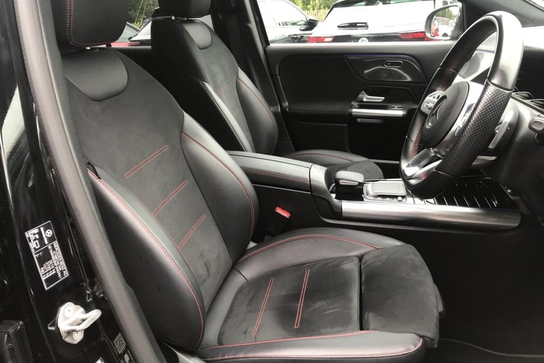  Mercedes Benz Gla 1.3 Gla180 Amg Line premium Suv 5dr Petrol 7g Dct Euro 6 s/s