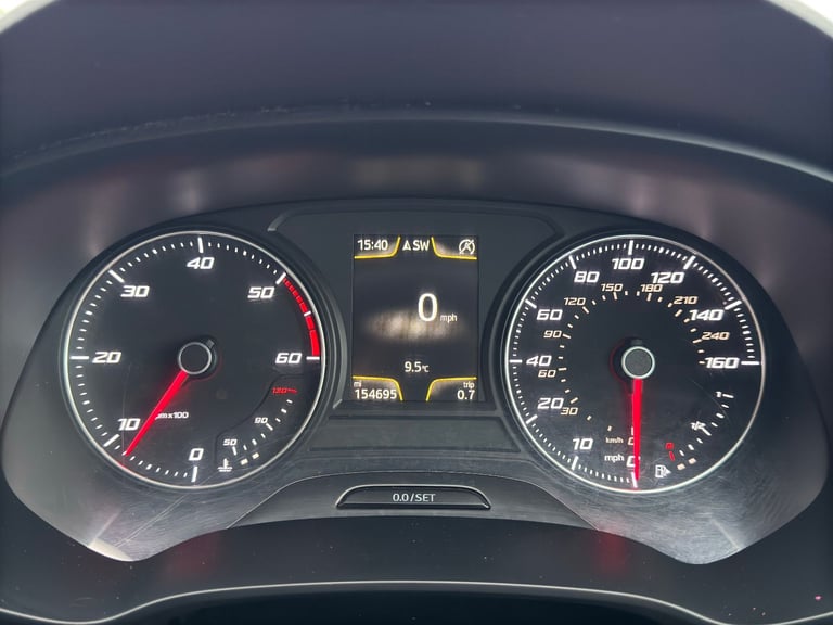 2015 Seat Leon SE Technology - New Years MOT - £20 Road Tax - 2 Keys