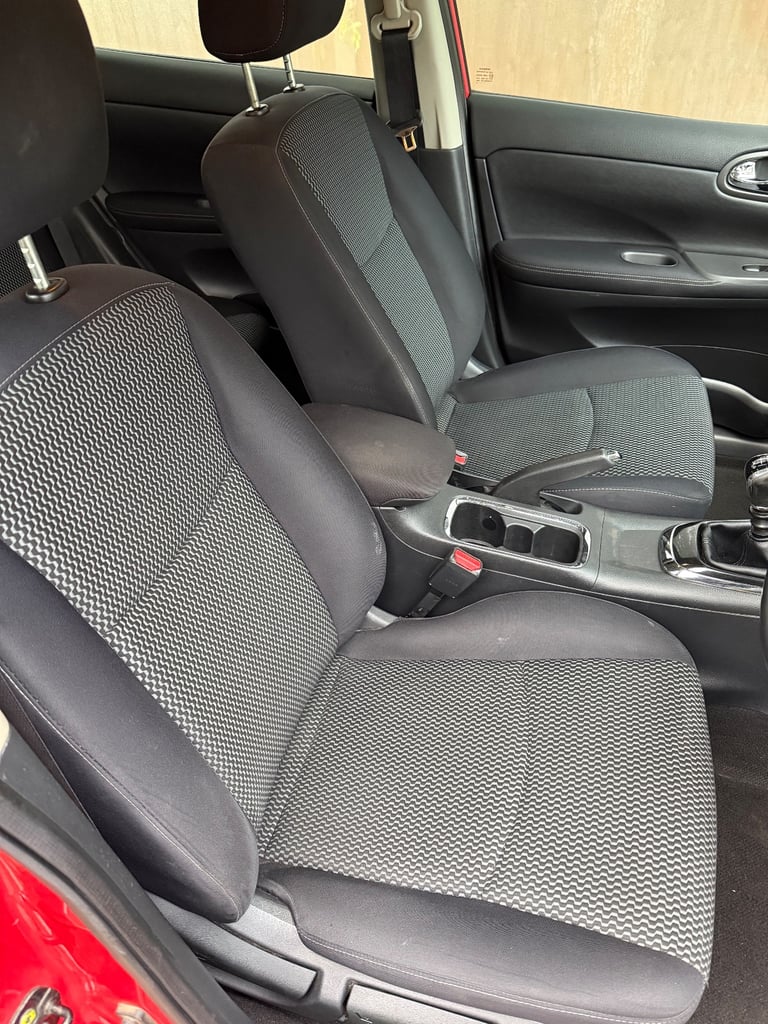 2017 Nissan Pulsar Acenta, 1.5 dCi, FSH, Full MOT, 5drs