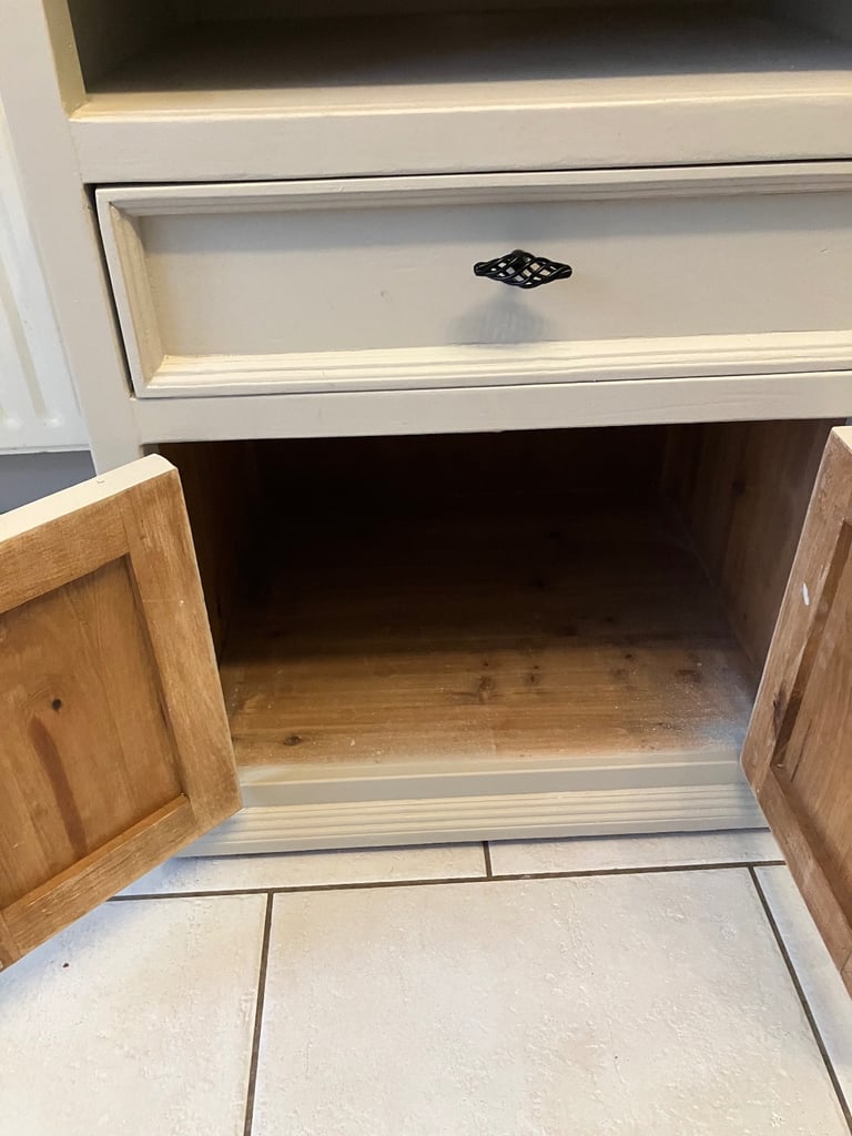 Tv storage unit