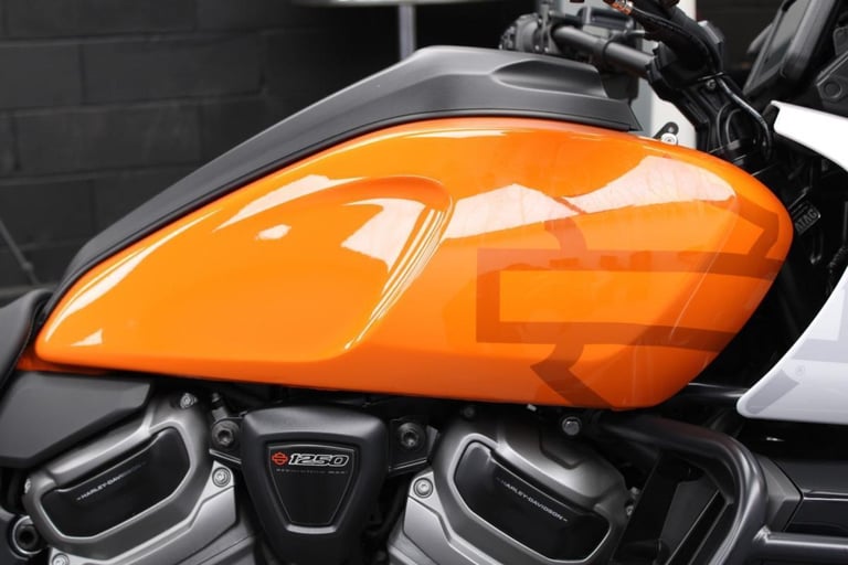 2021 Harley-Davidson RA1250S Pan America Special in Baja Orange White