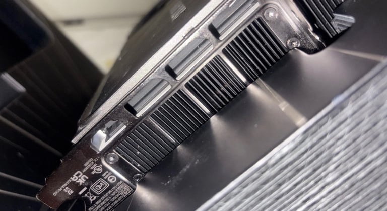 GeForce RTX  5090 32GB  Fan System heatsink backplate GPU Shroud Only