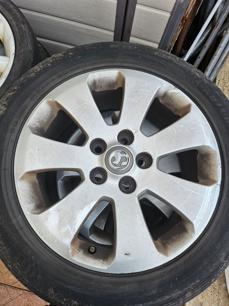 Vauxhall insignia alloys 5x120pcd