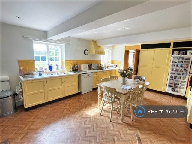 4 bedroom house in Cley Road, Holt, NR25 (4 bed) (#2617309)