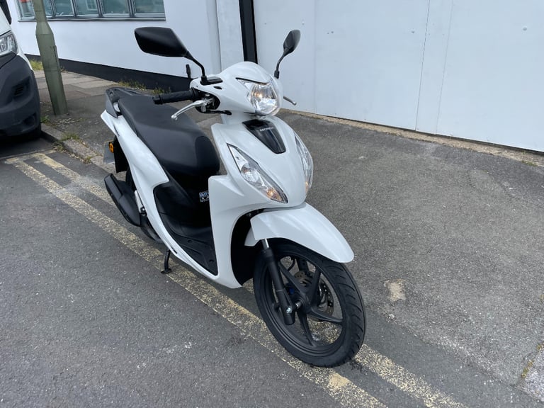 2021 HONDA VISION 110 COMES FULLY SERVICED 2 KEY FOBS 6 MONTHS PARTS LABOUR WARRANTY