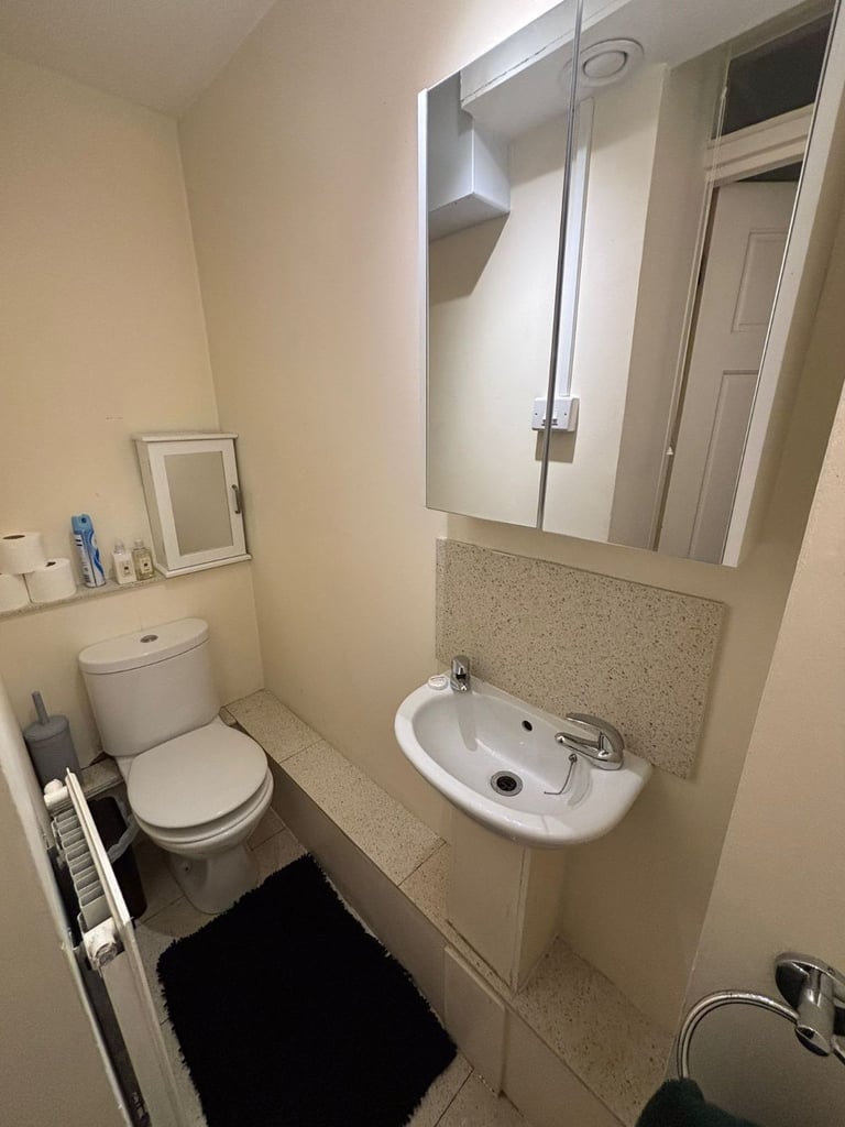 2 double bedrooms to rent 