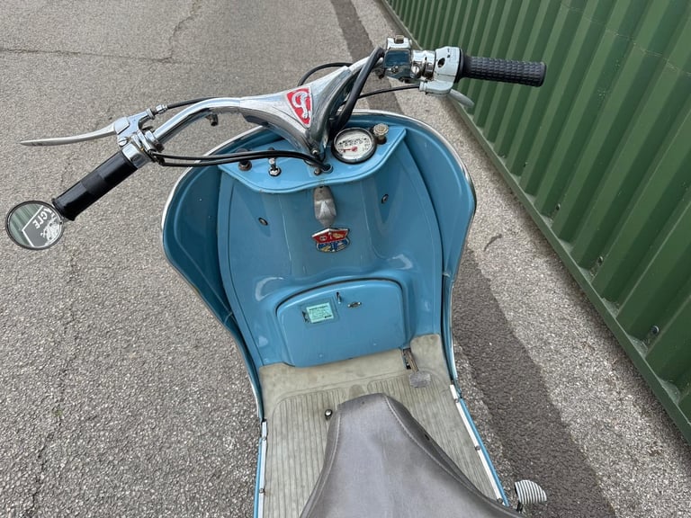 Peugeot S57B Scooter 123cc Blue 1956 Running and Riding Project with V5 