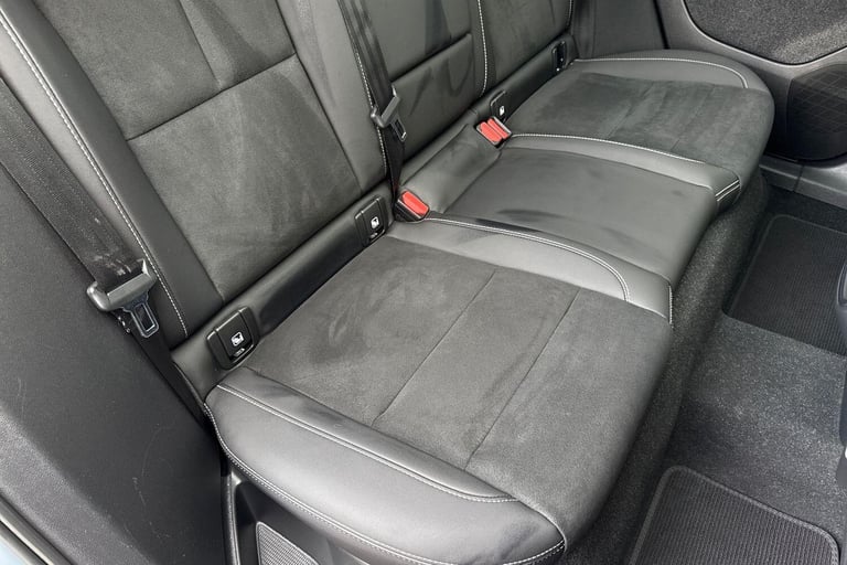 2022 Volvo XC40 2.0 B4 MHEV Ultimate SUV 5dr Petrol Hybrid DCT Auto Euro 6 (s/s) (197 ps) ESTATE ...