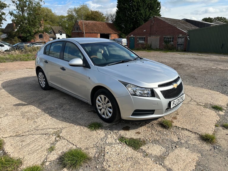 2013 Chevrolet Cruze 1.6 LS 5 DR HATCHBACK HATCHBACK Petrol Manual