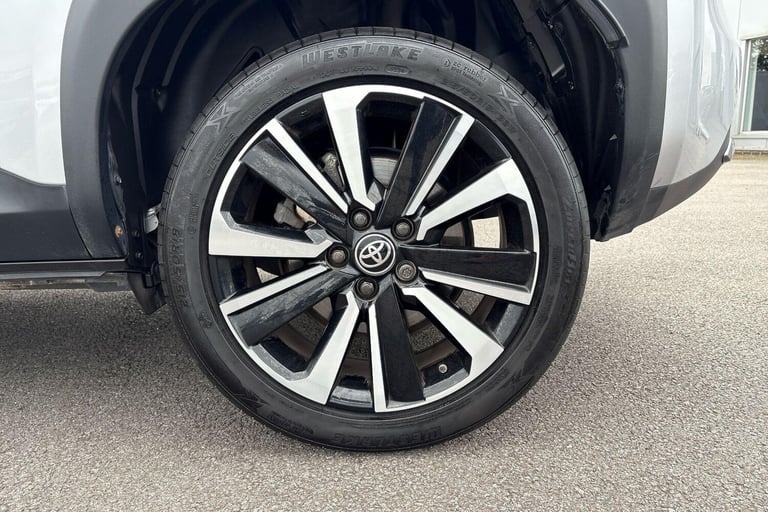 2022 Toyota Yaris 1.5 Hybrid Premiere Edition 5dr CVT Estate Hybrid Automatic