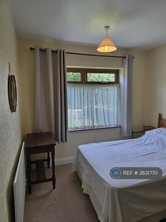 2 bedroom house in Greyswood Road, Stoke-On-Trent, ST4 (2 bed) (#2631770)