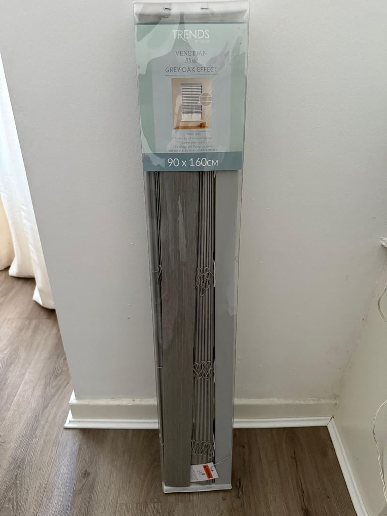 image for Trends Venetian Blind (Colour Grey Oak Effect) Brand new
